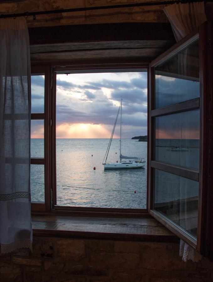 City Center Coastal Escape - Apartments With Sea View Or Cozy Room Новиград Экстерьер фото