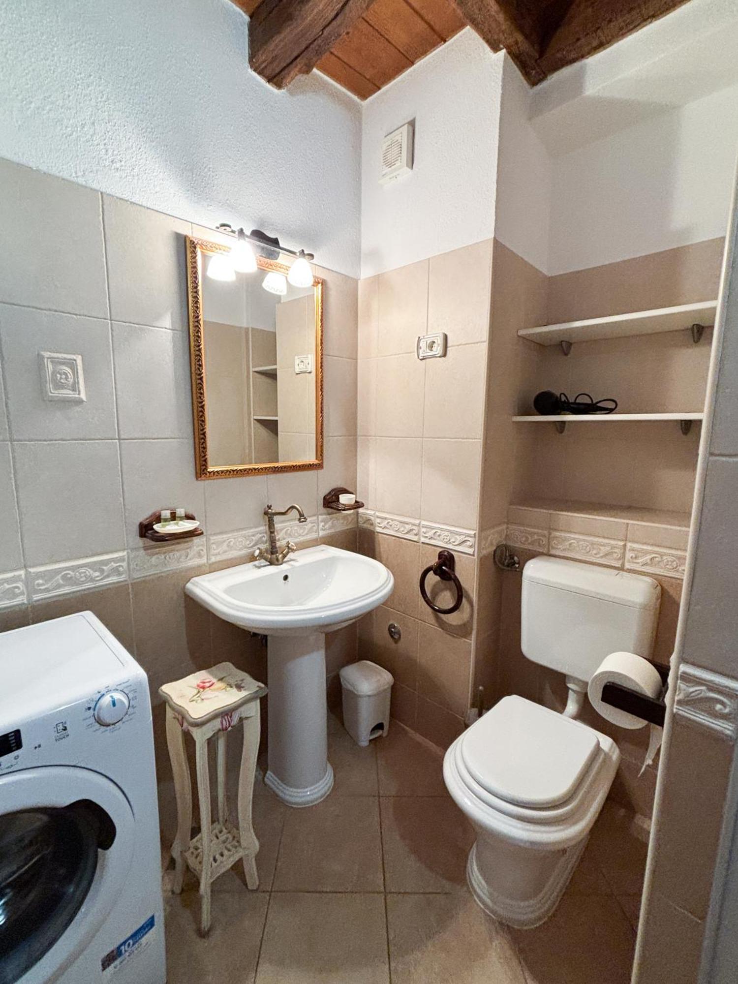 City Center Coastal Escape - Apartments With Sea View Or Cozy Room Новиград Экстерьер фото