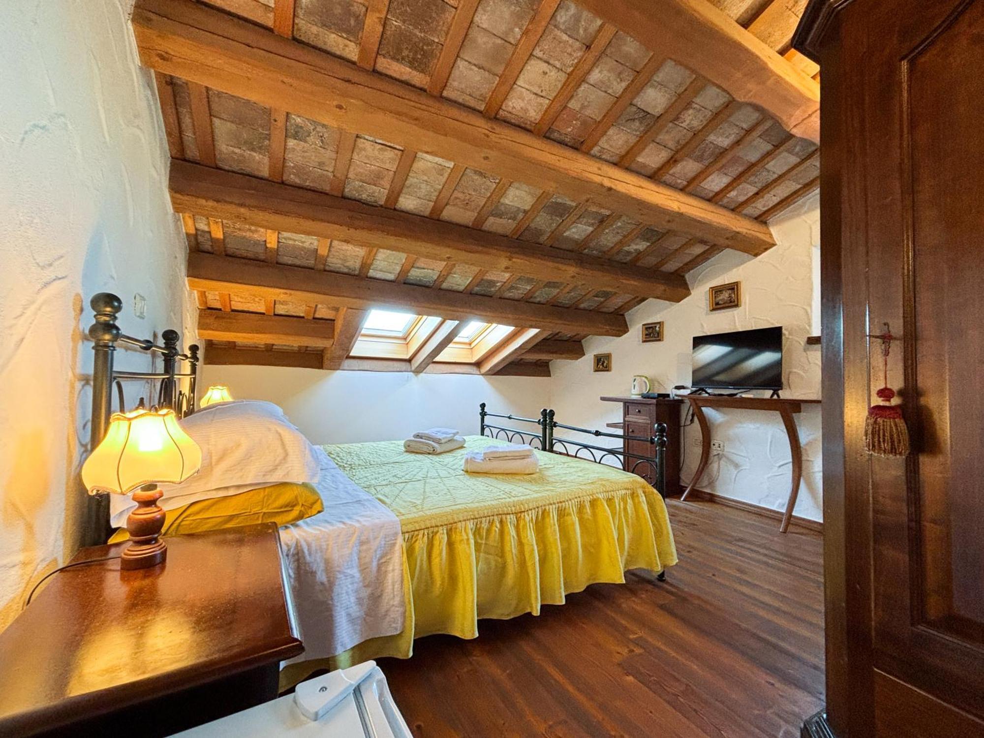 City Center Coastal Escape - Apartments With Sea View Or Cozy Room Новиград Экстерьер фото