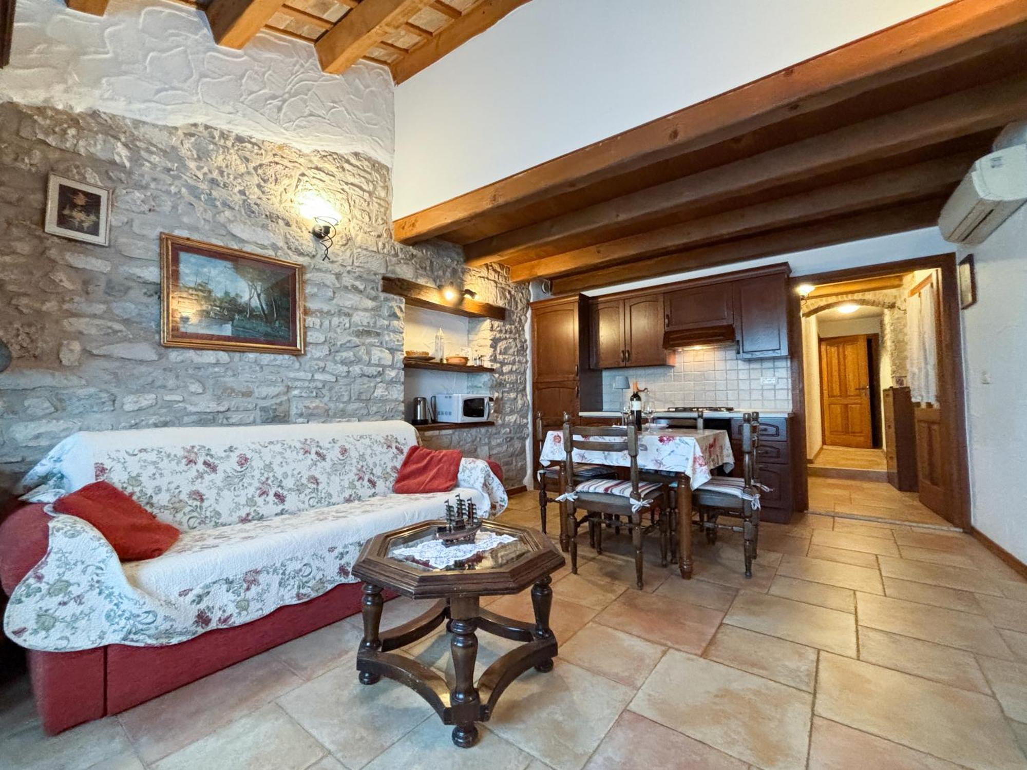 City Center Coastal Escape - Apartments With Sea View Or Cozy Room Новиград Экстерьер фото