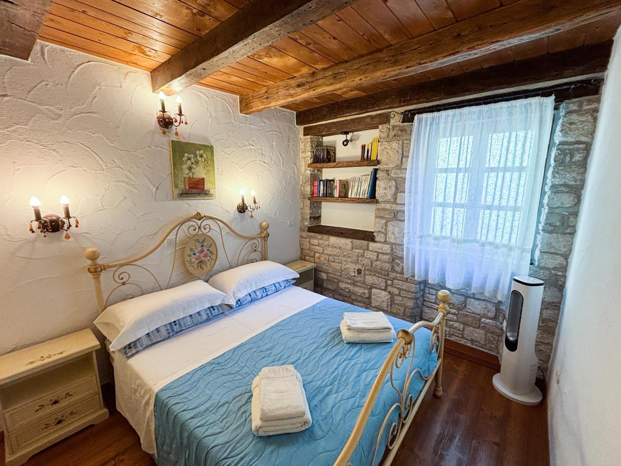 City Center Coastal Escape - Apartments With Sea View Or Cozy Room Новиград Экстерьер фото