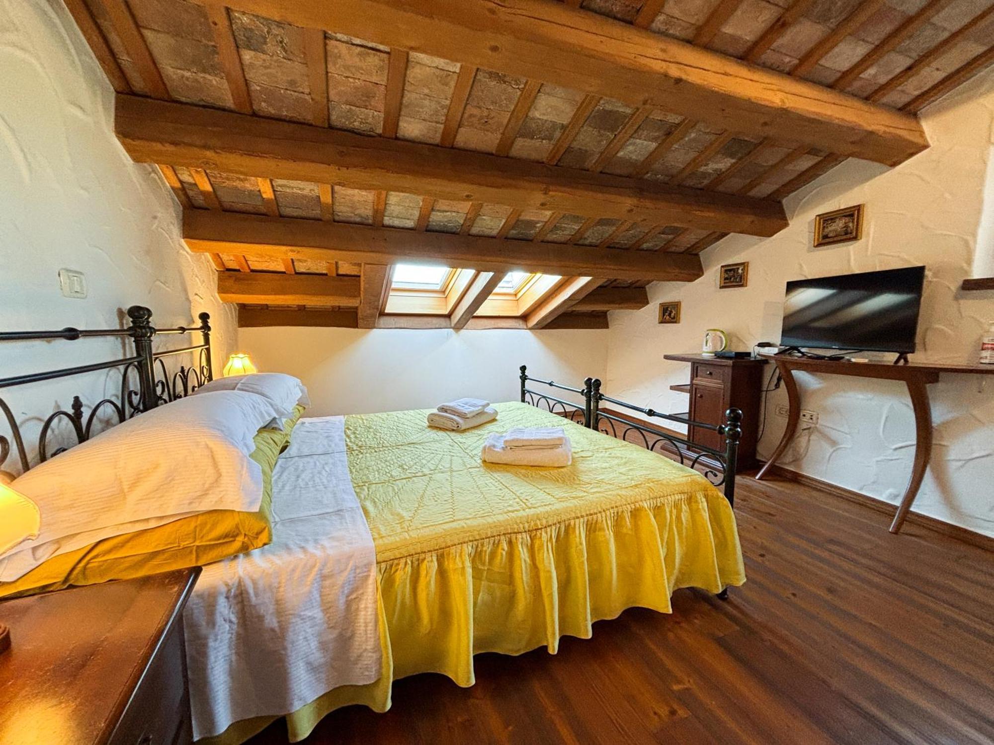 City Center Coastal Escape - Apartments With Sea View Or Cozy Room Новиград Экстерьер фото