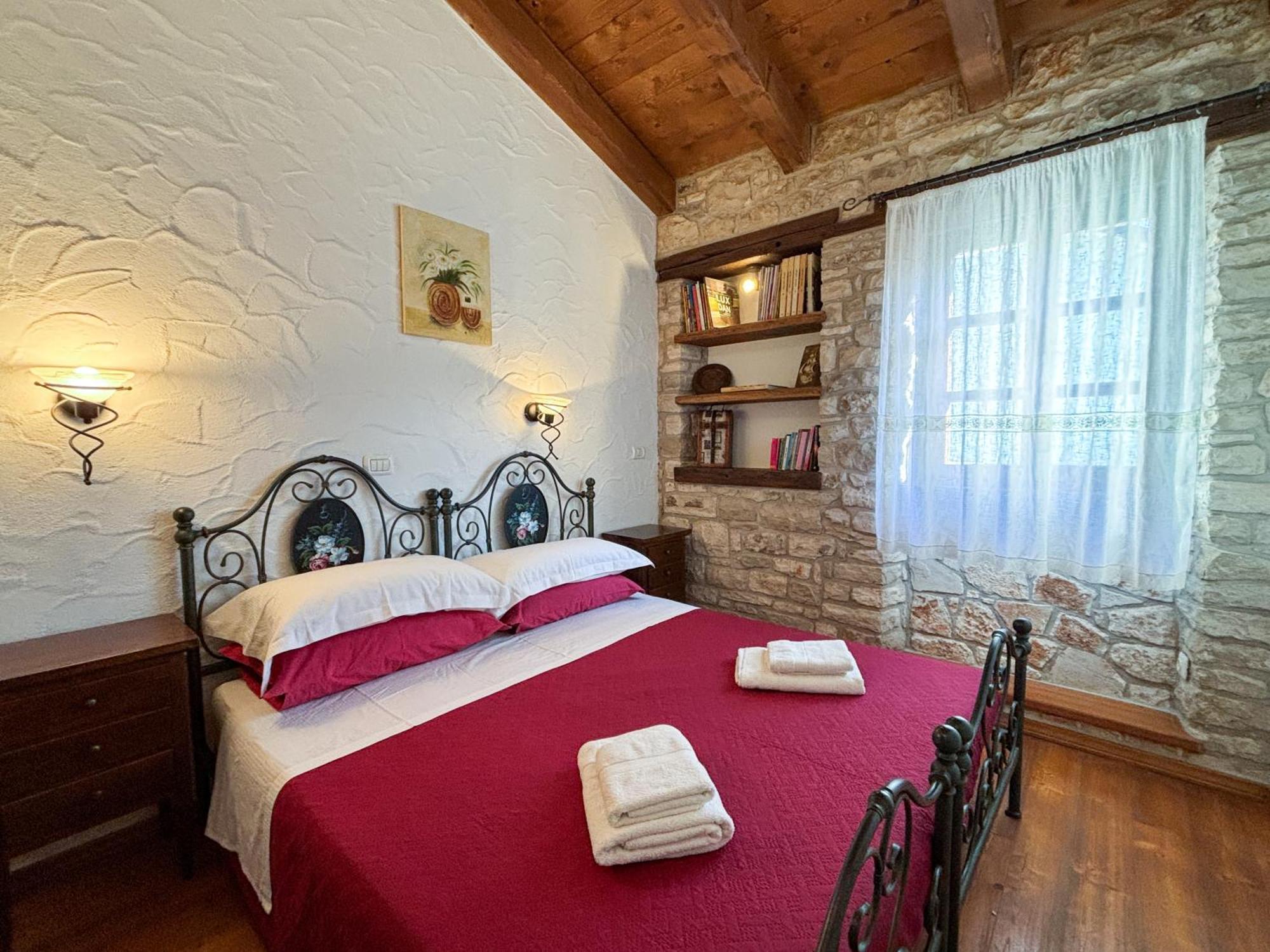 City Center Coastal Escape - Apartments With Sea View Or Cozy Room Новиград Экстерьер фото